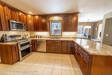 907 Ridge Rd, Craig, CO 81625 - photo 4