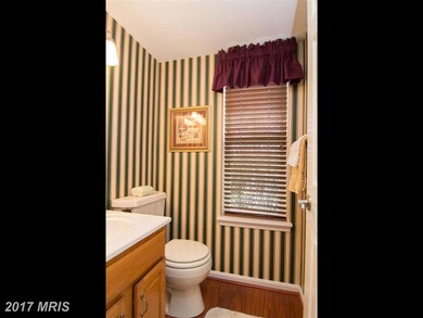 1220 Seron Ct, Sykesville, MD 21784 - photo 3
