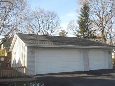 711 E Green St, Marshall, MI 49068 - photo 2