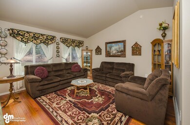 460 Lochcarron Dr Wasilla AK-large-016-L
