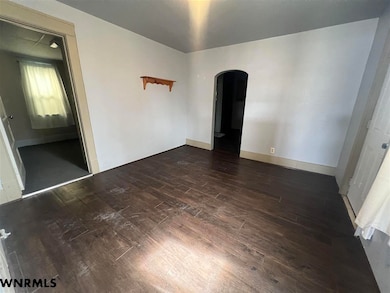 2015 Avenue E, Scottsbluff, NE 69361 - photo 3