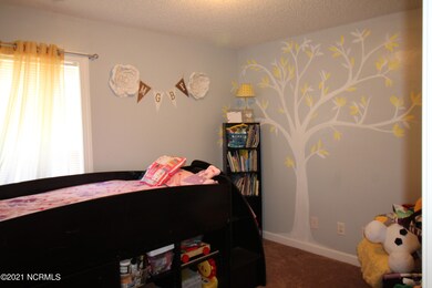 1213 Price Dr unit B, Greenville, NC 27834 - photo 4