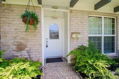 10241 Longmont Dr unit 34/9, Houston, TX 77042 - photo 3