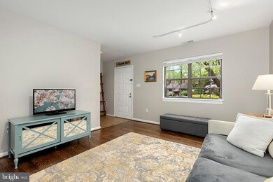 2055 Headlands Cir, Reston, VA 20191 - photo 4