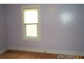 356 and 356a Oakview Park Rd, Asheville, NC 28803 - photo 7