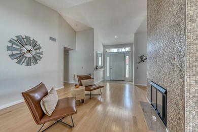 Living ~ Foyer