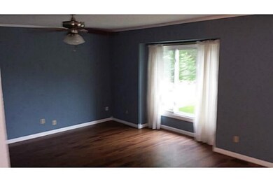 Living Room. Newer Laminate Flooring