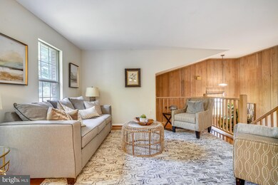 9988 Hemlock Woods Ln, Burke, VA 22015 - photo 6