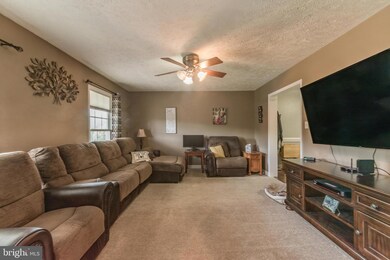 215 Southridge Dr, Berkeley Springs, WV 25411 - photo 6