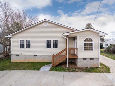 71 Rock Hill Rd, Asheville, NC 28803 - photo 2