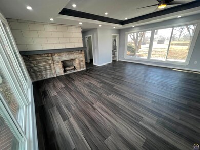 2829 SW Fairway Dr, Topeka, KS 66611 - photo 2