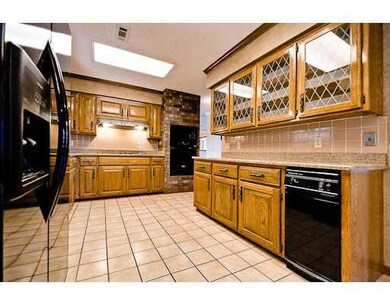Kitchen. New granite counters and appliances, plus beautiful cabinets in this wonderful kitchen