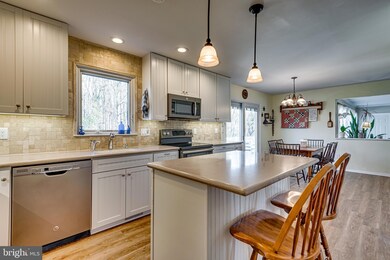 802 Richardson Dr, Harwood, MD 20776 - photo 5