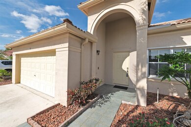 716 Juniper Ln, Weston, FL 33327 - photo 2