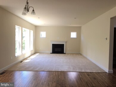 353 Constitution Ave, Reading, PA 19606 - photo 4