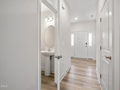 934 Kensley Grove Ln unit 60, Fuquay-Varina, NC 27526 - photo 7