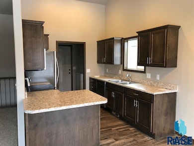 1213 N Archer Ave, Sioux Falls, SD 57103 - photo 6