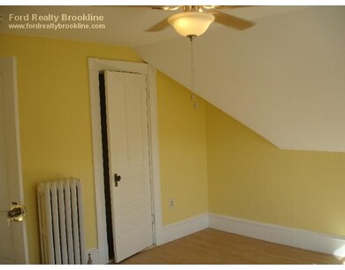 48 Cutler St unit 2, Winthrop, MA 02152 - photo 4