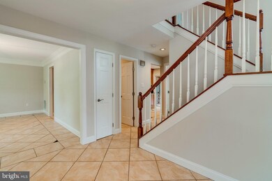 7763 Northedge Ct, Springfield, VA 22153 - photo 6