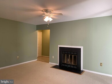 20252 Shipley Terrace unit 6-C-202, Germantown, MD 20874 - photo 3