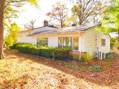 208 Southridge Rd, Fort Wayne, IN 46825 - photo 7