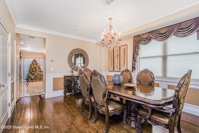 1352 Forest Hill Rd, Staten Island, NY 10314 - photo 6