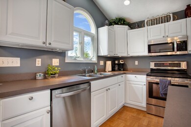 10250 Winterwood Dr, Zeeland, MI 49464 - photo 7