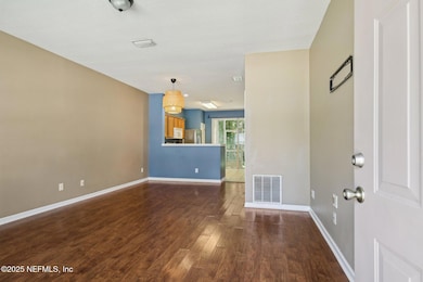 6-web-or-mls-Twisted Tree Ln-2405-006