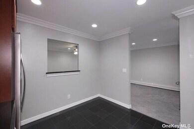 1 Brookwood Dr unit 2104B, Coram, NY 11727 - photo 4