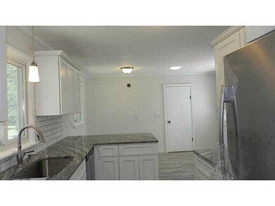 21 Marshall Ln, Middletown, RI 02842 - photo 4