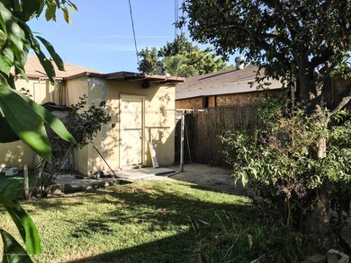 2048 E Hatchway St, Compton, CA 90222 - photo 2