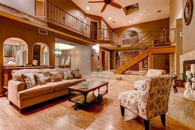 9036 N 16th St Phoenix AZ-large-006-21-L