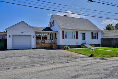 4 Bed, 2 Bath, 1557sqft cape in commuter's heaven 