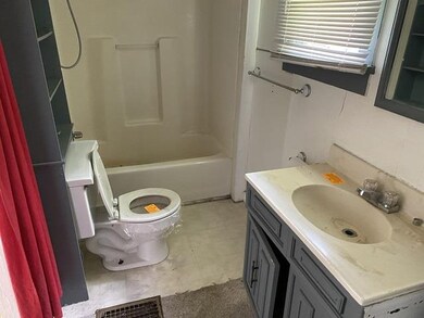 158 S Fisher St, Wabash, IN 46992 - photo 6