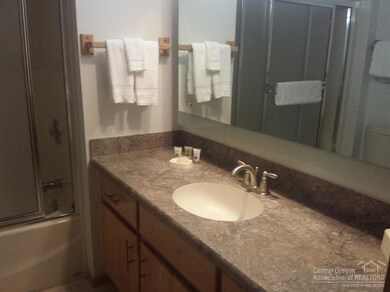 57383 Beaver Dr unit 35 D1, Bend, OR 97707 - photo 5