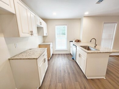 2525 W Oakridge Dr, Albany, GA 31721 - photo 6