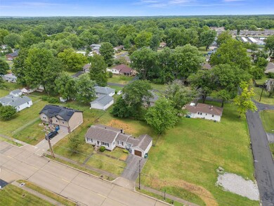 6304 W Main St, Maryville, IL 62062 - photo 3