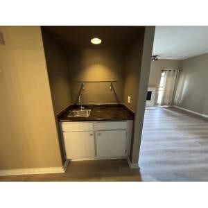 1818 Augusta Dr unit 15, Houston, TX 77057 - photo 5