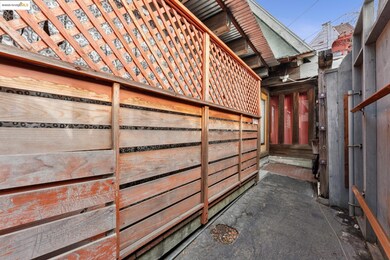 1254 E 12th St, Oakland, CA 94606 - photo 4