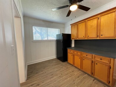 1611 Avenue L, Rosenberg, TX 77471 - photo 7