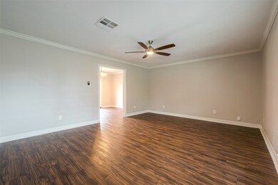 16606 Oxnard Ln, Friendswood, TX 77546 - photo 3