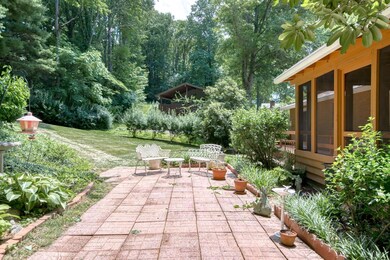 2010 Carroll Dr, Blacksburg, VA 24060 - photo 6