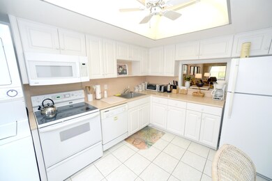 Barclay 202 Kitchen