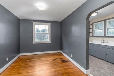 2414 Chesapeake St, Staunton, VA 24401 - photo 5