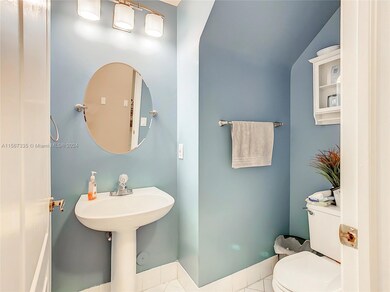 5074 NW 114th Ct, Doral, FL 33178 - photo 6