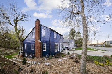 005-photo-front-view-9096551