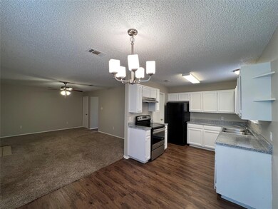 7605 April Ct, North Richland Hills, TX 76182 - photo 2