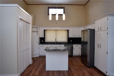 123 N 8th St, Emmaus, PA 18049 - photo 5