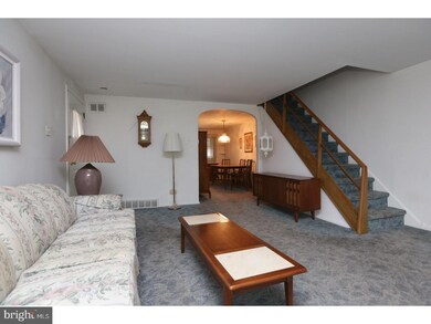 2743 Maxwell St, Philadelphia, PA 19136 - photo 2