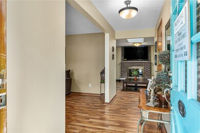 28 S Lakewood Dr, Effingham, IL 62401 - photo 6